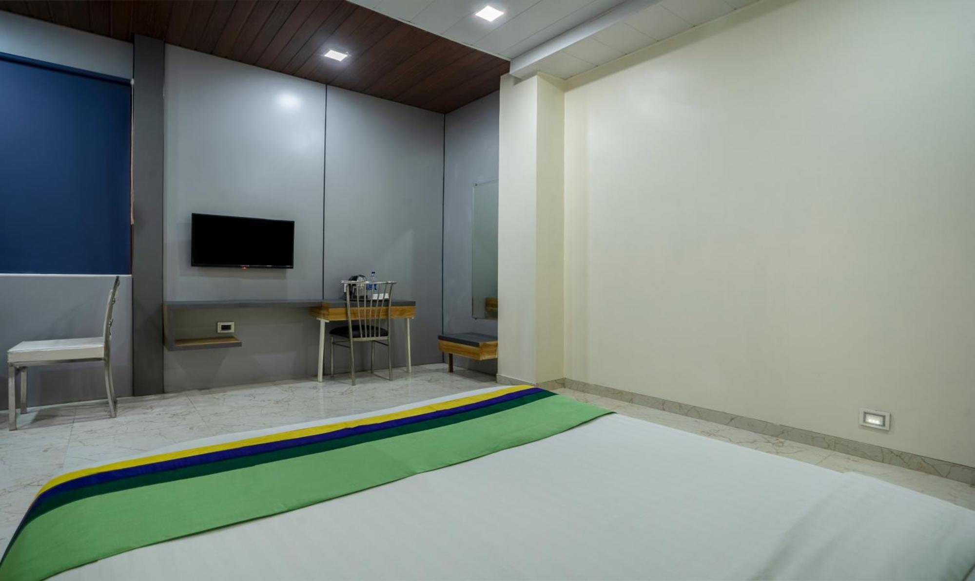 Treebo Zaid International Powai Hotell Mumbai Exteriör bild