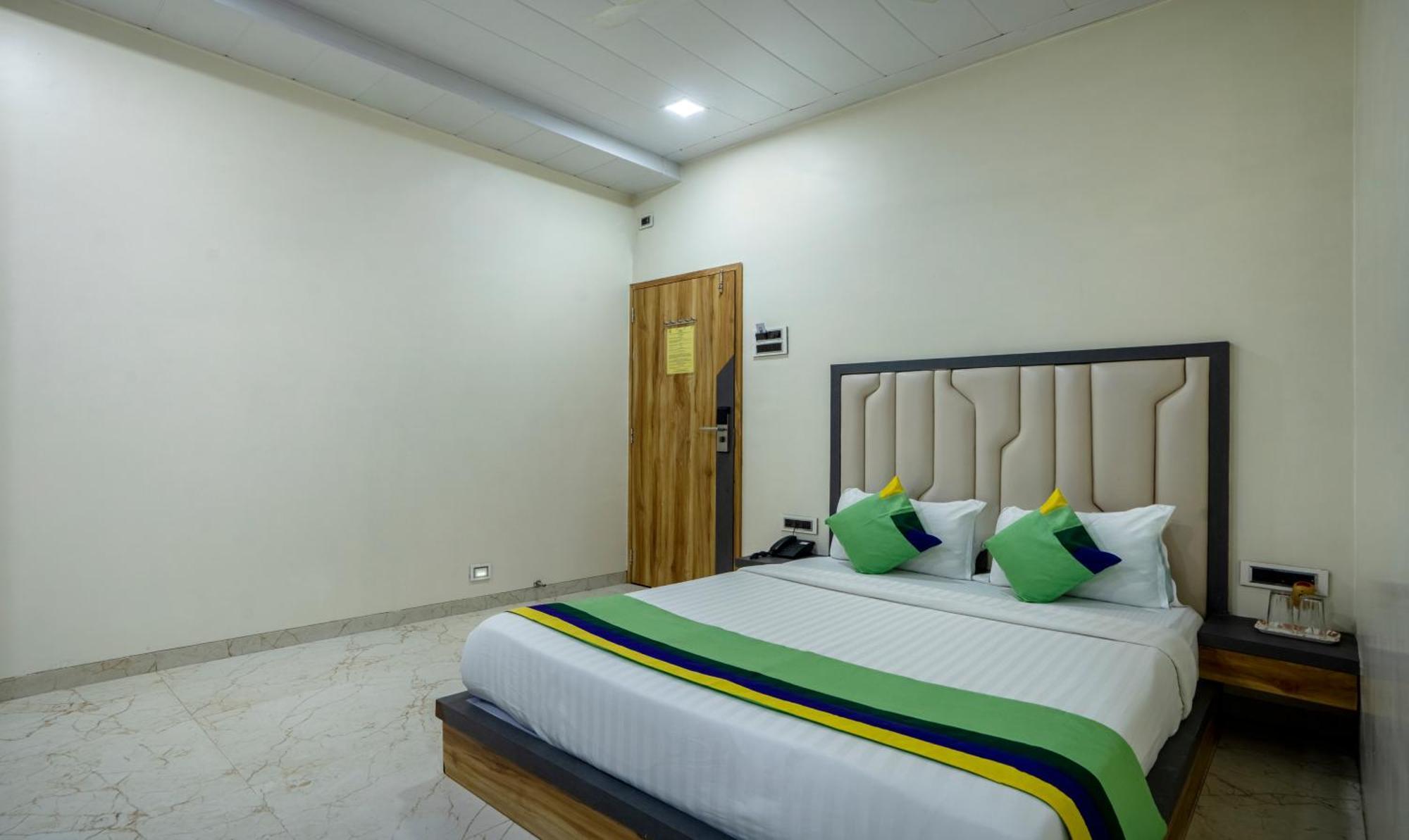 Treebo Zaid International Powai Hotell Mumbai Exteriör bild