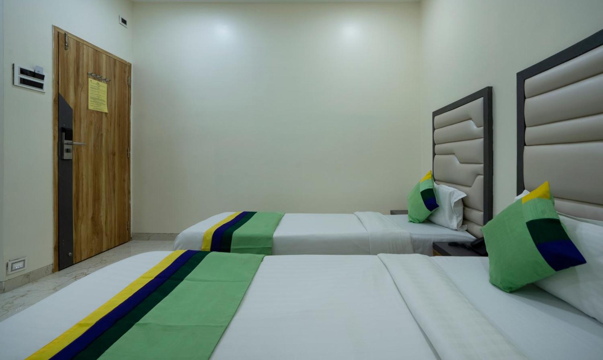 Treebo Zaid International Powai Hotell Mumbai Exteriör bild