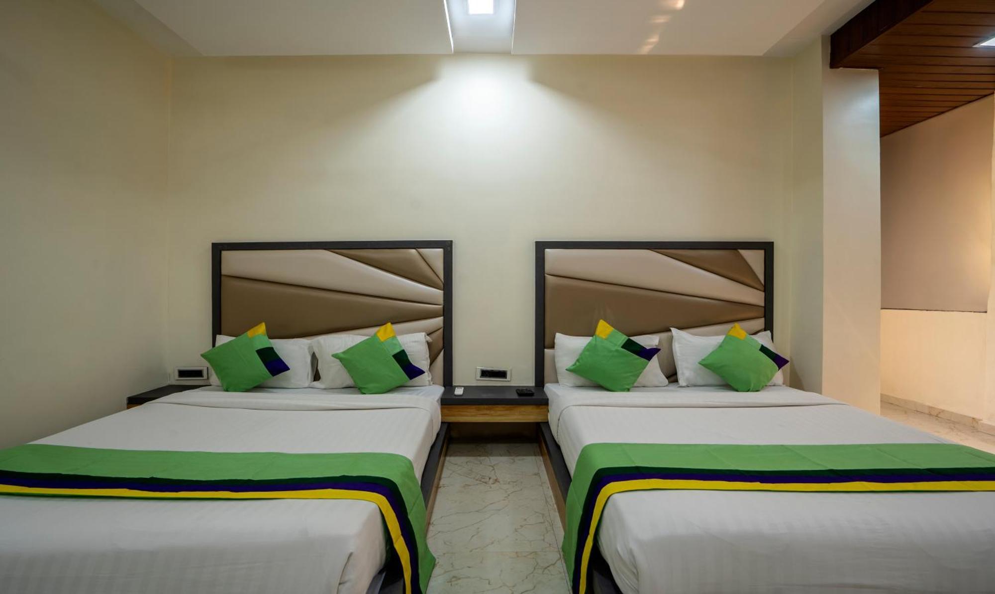 Treebo Zaid International Powai Hotell Mumbai Exteriör bild