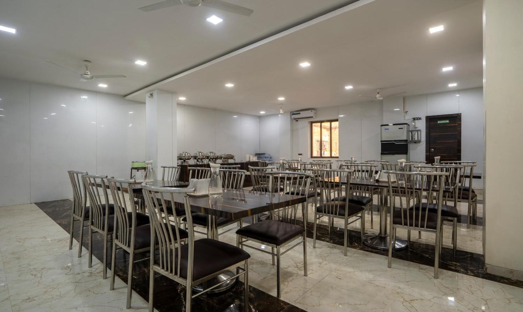 Treebo Zaid International Powai Hotell Mumbai Exteriör bild